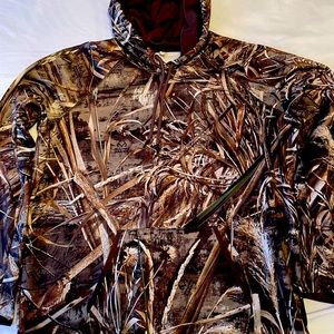 Under Armour hooded sweatshirt XL